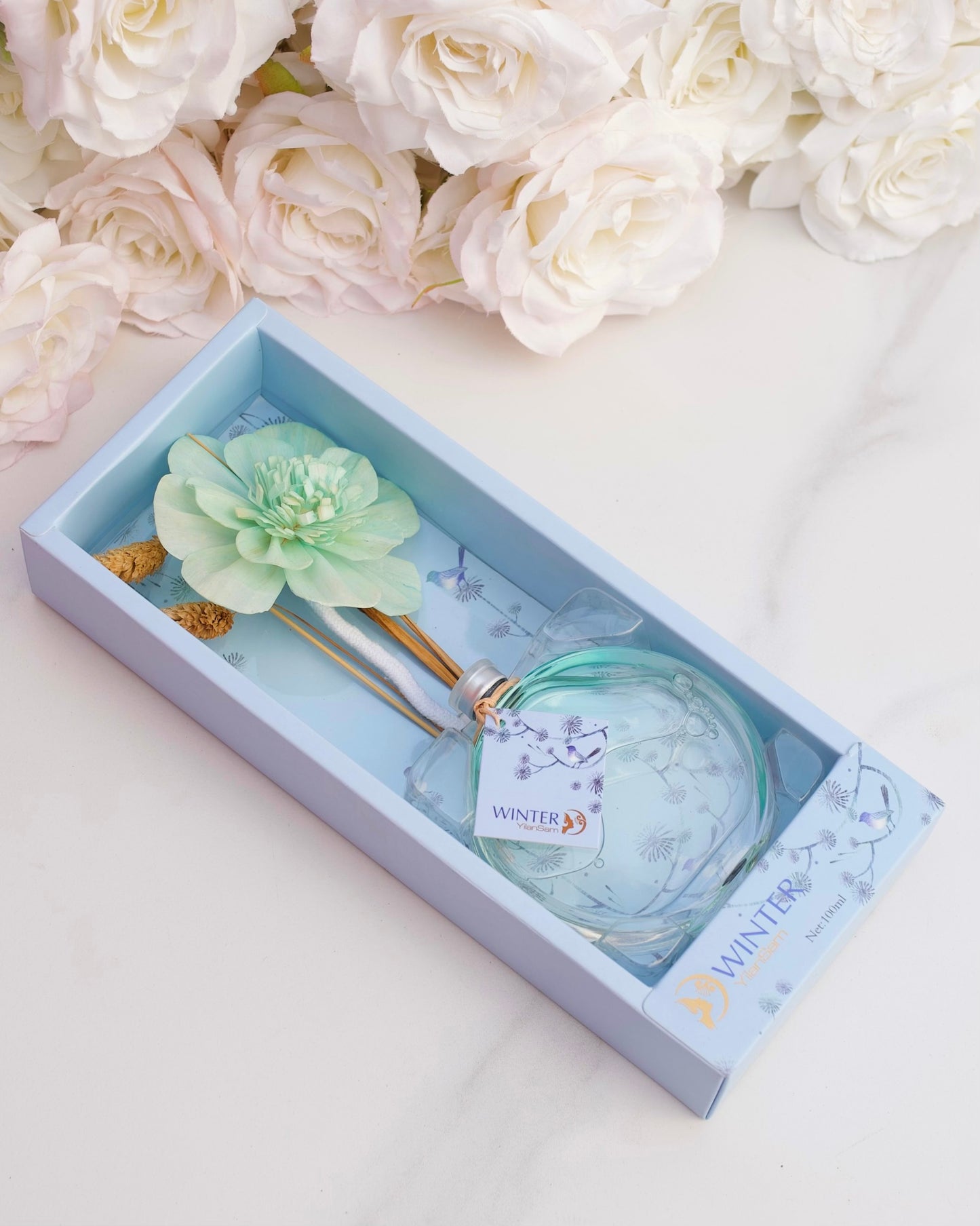 Floral reed diffuser (blue)
