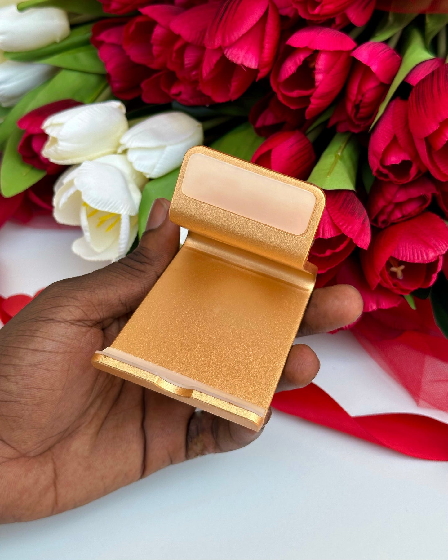 Metallic Phone Stand (Gold)