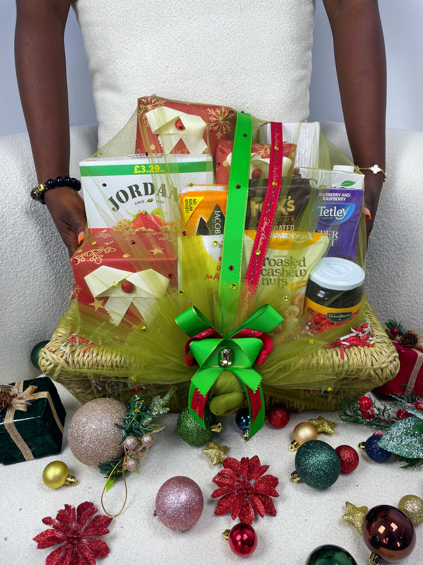 Festive Standard Hamper (Medium)
