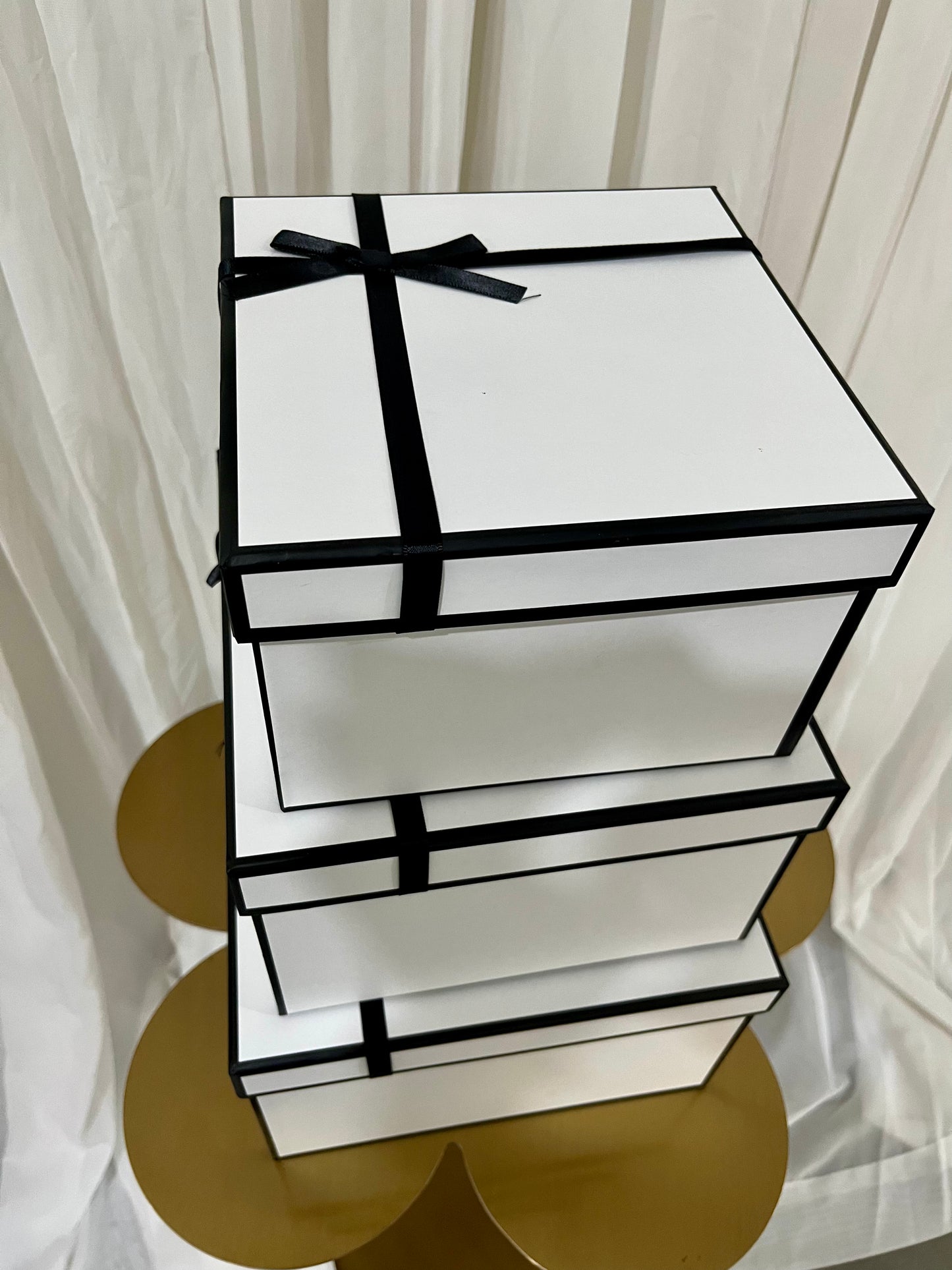 Square Bow Box - White