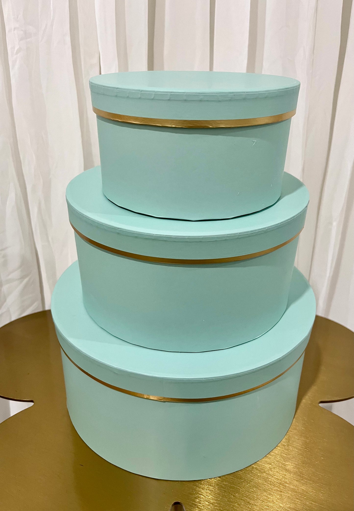 Round Wide Metallic Edge Box - Dusty Green
