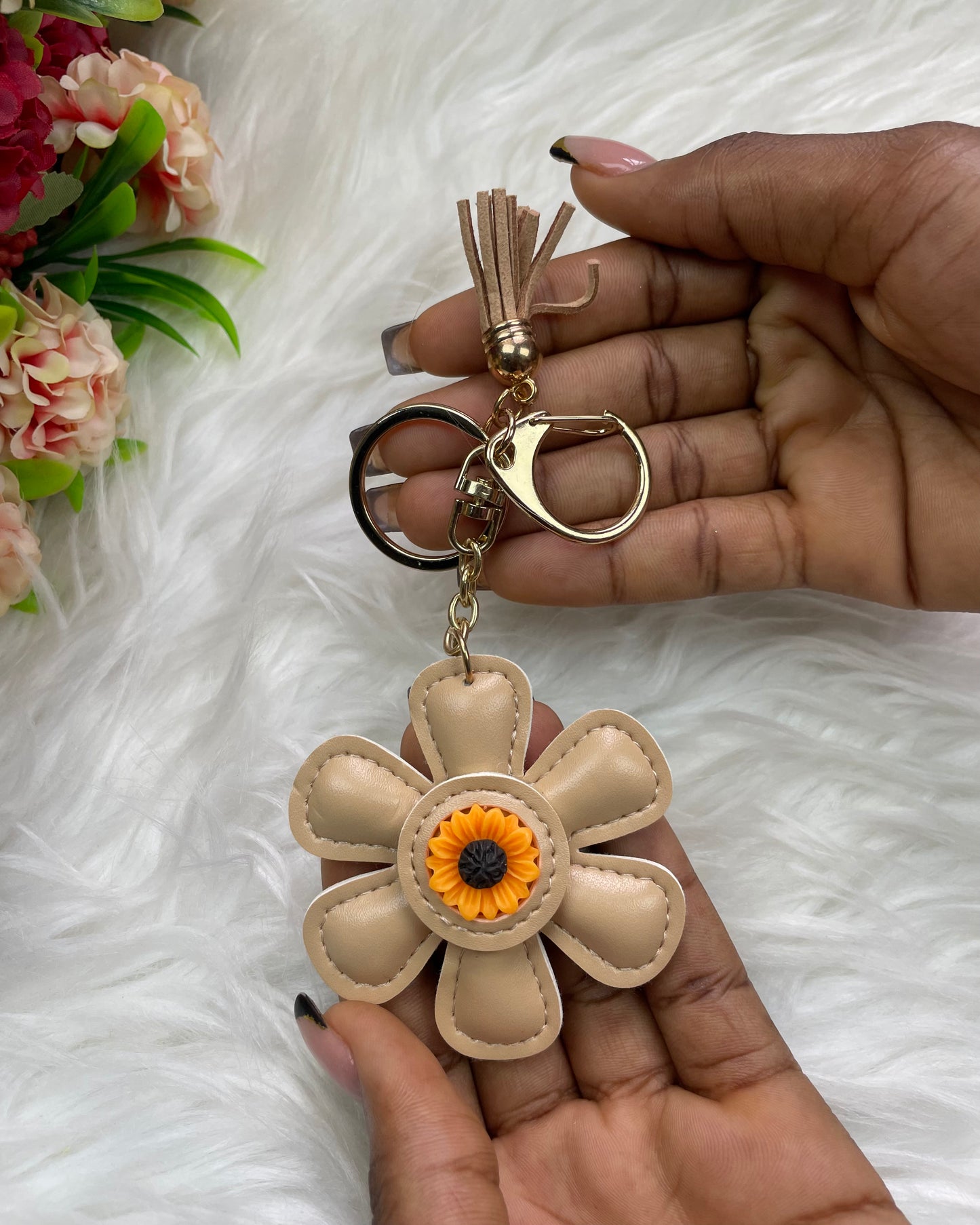 Petal pop Keychain (Nude)