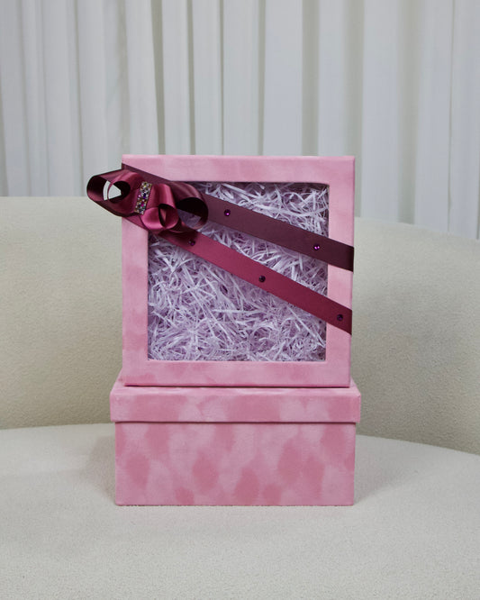 Pink velvet transparent top box