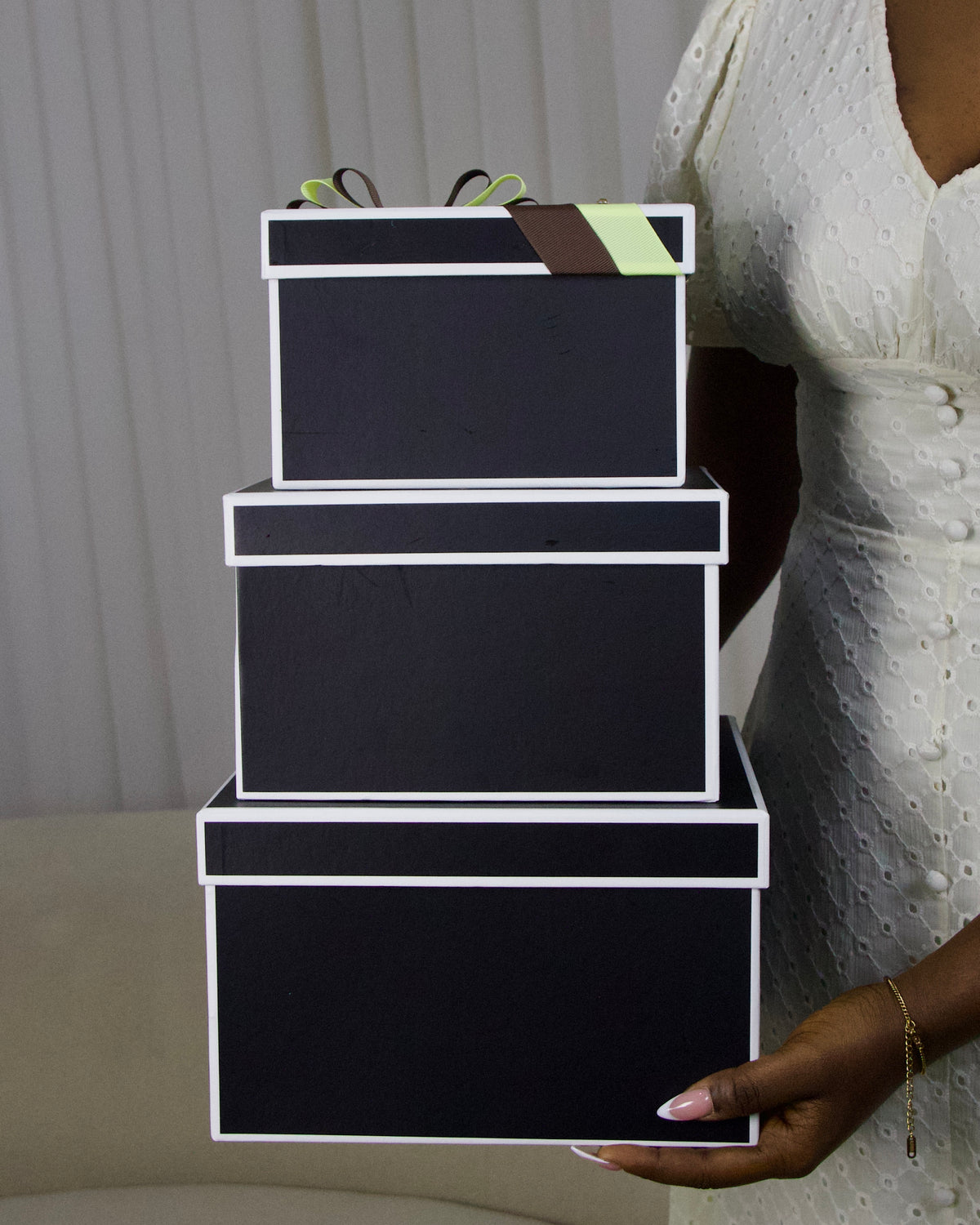 Black Square Bow Box