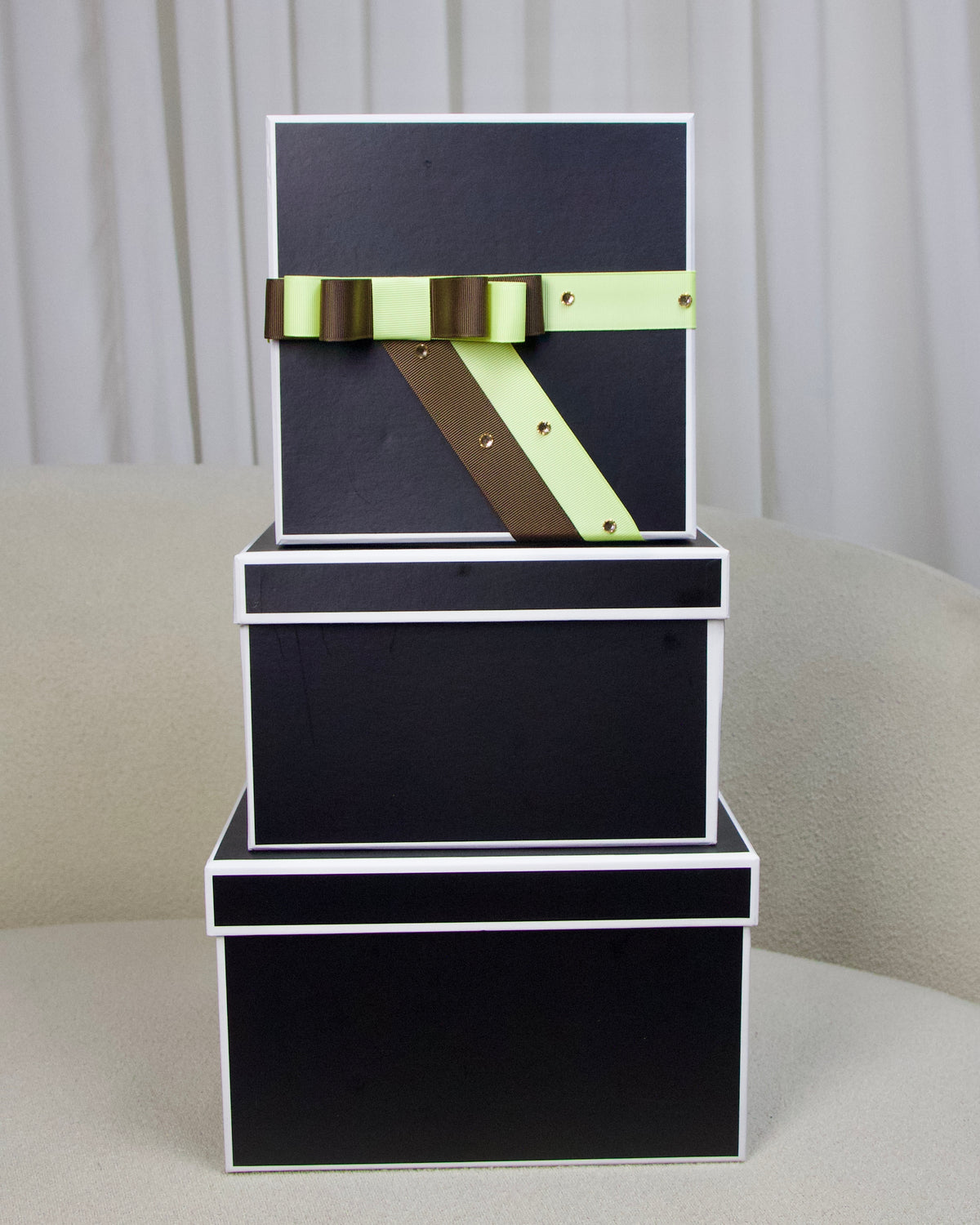 Black Square Bow Box