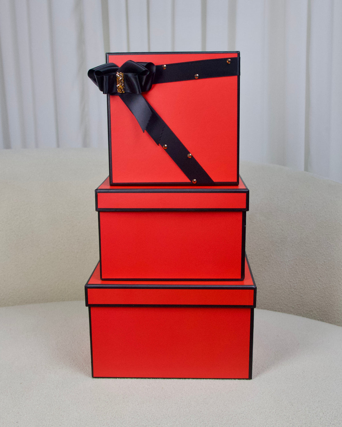 Red Square Bow Box