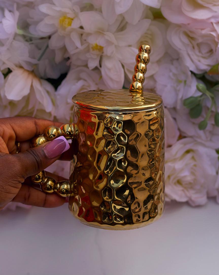 Golden beaded handle mug (All gold)