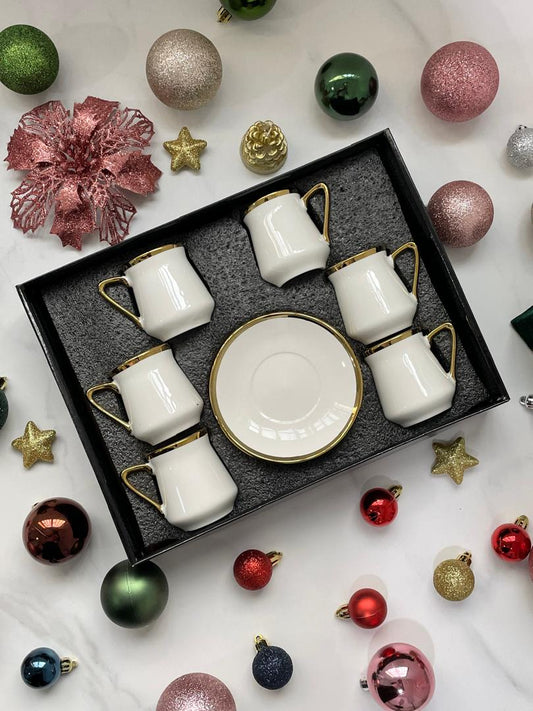 Porcelain gold rim teacup set