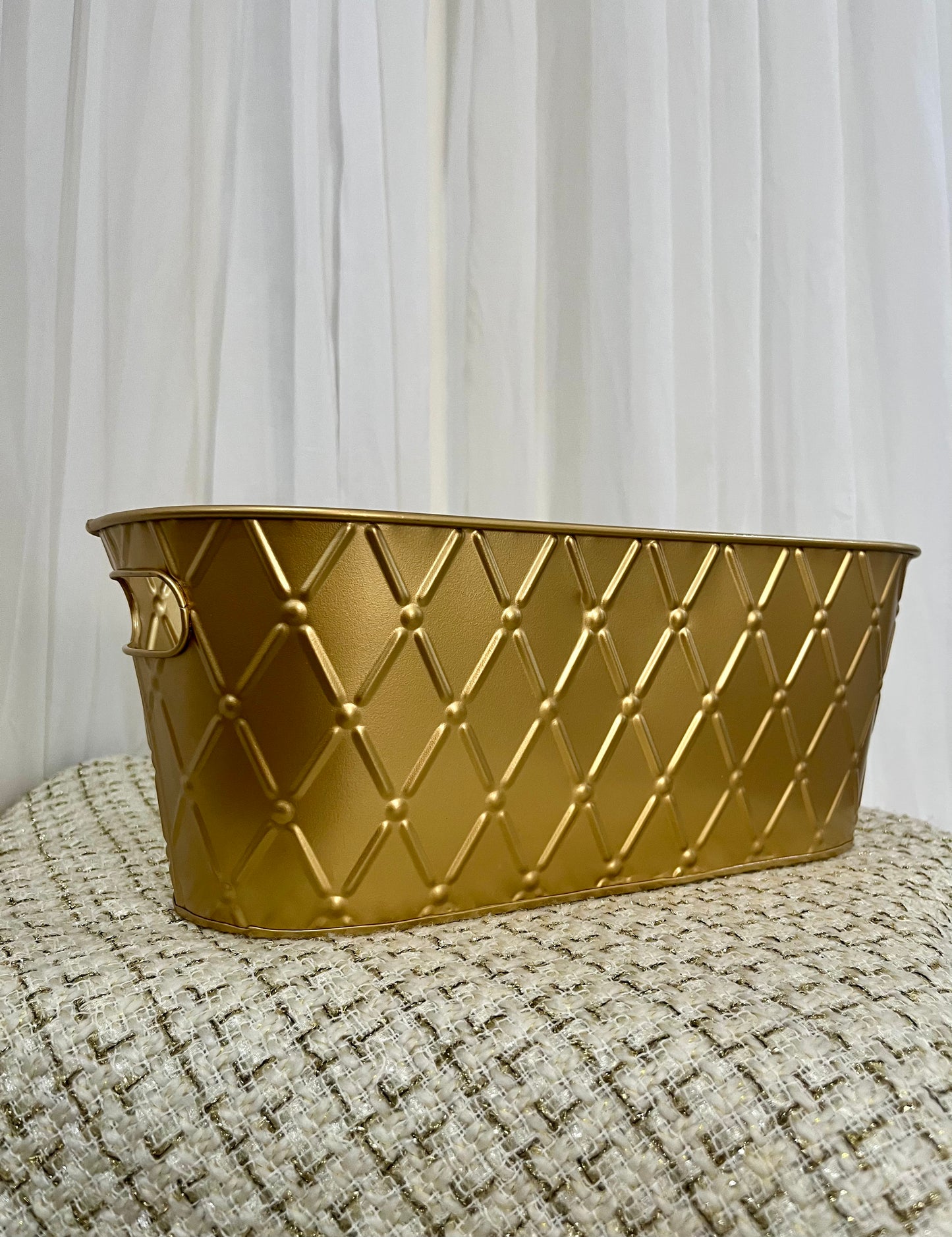 Metallic basket
