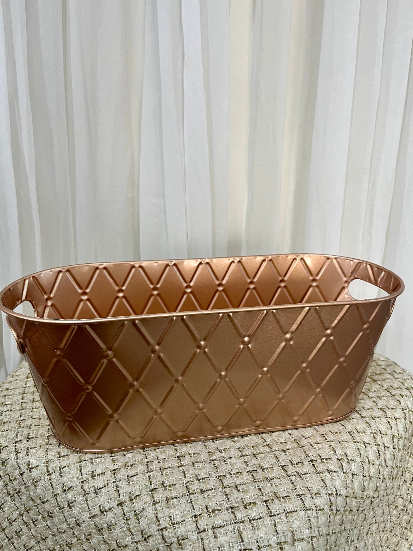 Metallic basket